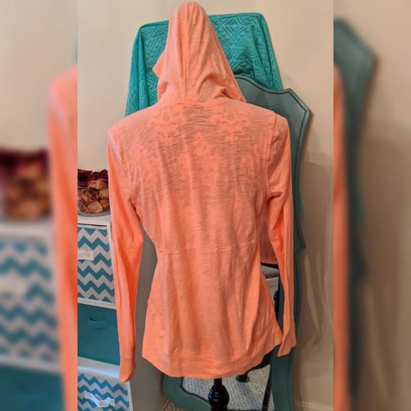 Old Navy Maternity Zip up hooded jacket - Picture 2 of 7